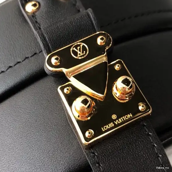 With Louis Vuitton Alligator Leather CHAPEAU BOITE PETITE 0515